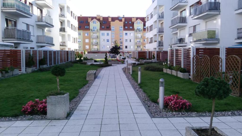 Swinoujscie Platan Patio 2- Berry Apartments المظهر الخارجي الصورة