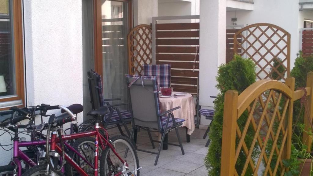 Swinoujscie Platan Patio 2- Berry Apartments المظهر الخارجي الصورة