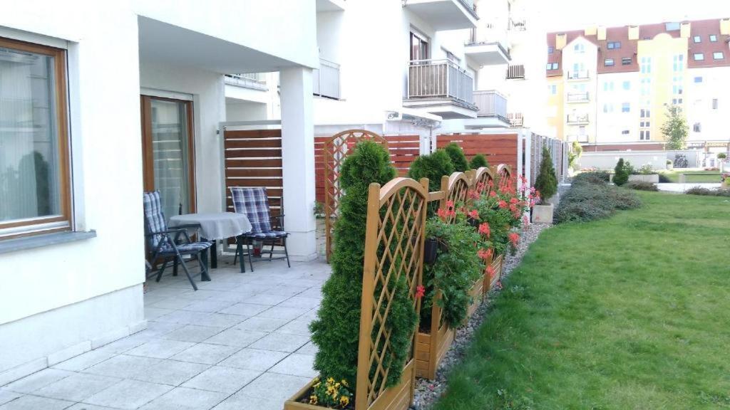 Swinoujscie Platan Patio 2- Berry Apartments المظهر الخارجي الصورة